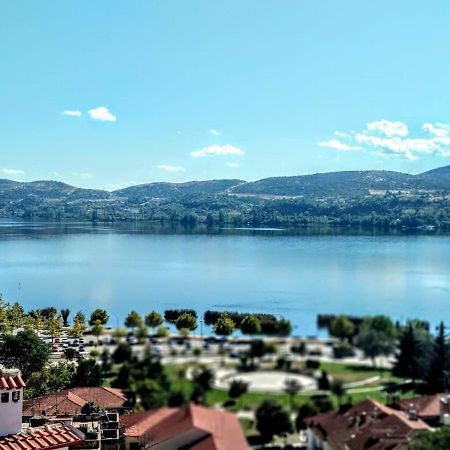 Calm Lake Balcony 卡斯托里亚 外观 照片